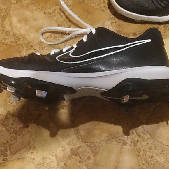 Nike Baseball Cleets, size 11, black and white - Picture 3 of 3